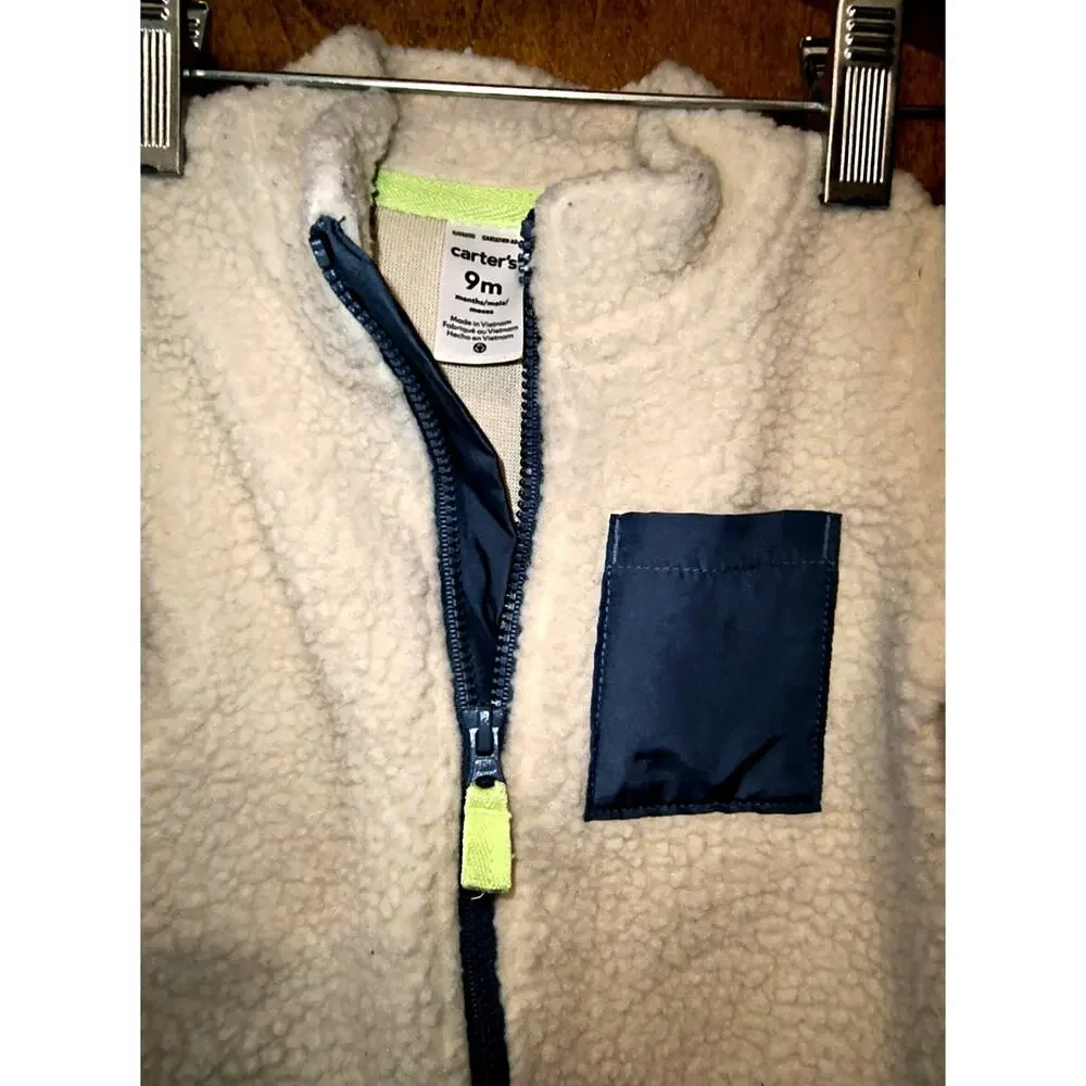 1900.  Carter's Fleecy One Piece Zip Up Jumpsuit Size 9 Months